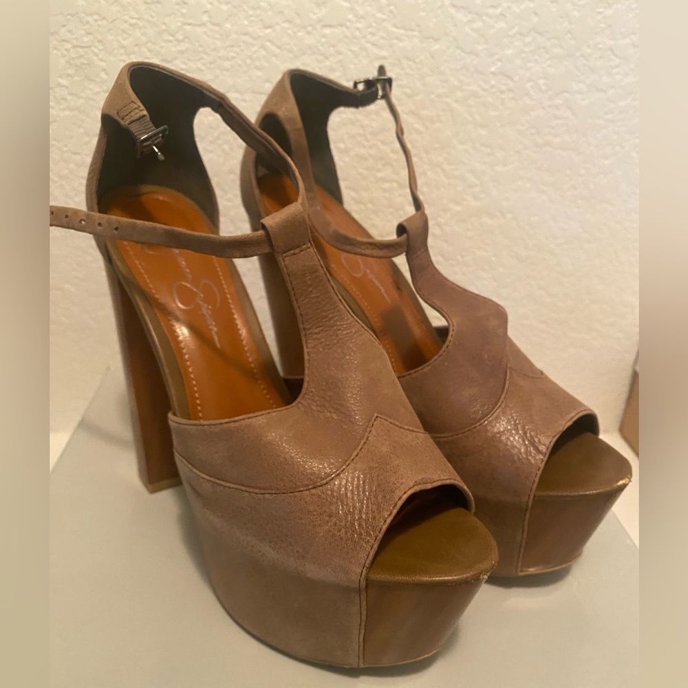 Jessica Simpson Heels - Picture 5 of 7